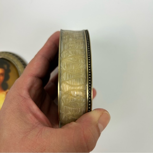 FSG Victorian Lady Enameld Trinket Box handmade - Picture 9 of 12